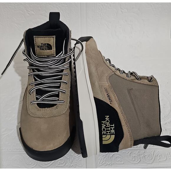 The North Face Men’s Beige and Black Hiking Boots main image 13